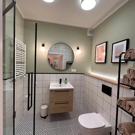 Na Letniej Z Duzym Tarasem Z Widokiem Na Gory Klodzko