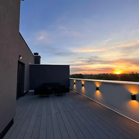 Apartment Na Letniej Z Duzym Tarasem Z Widokiem Na Gory Klodzko