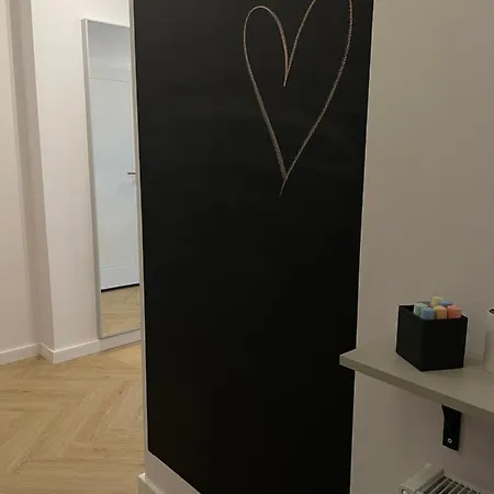 Na Letniej Z Duzym Tarasem Z Widokiem Na Gory Klodzko